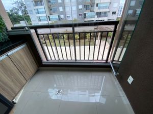 Image 3 - 916780