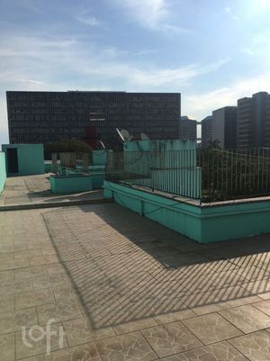 Image 16 - 916792