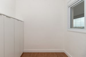 Image 30 - 916797