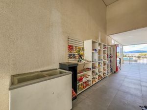 Image 42 - 916797