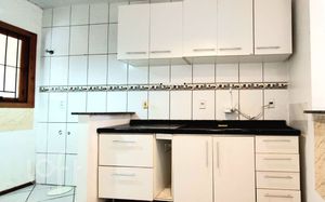 Image 30 - 916798