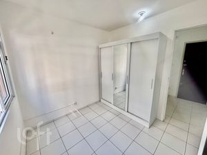 Image 1 - 916813