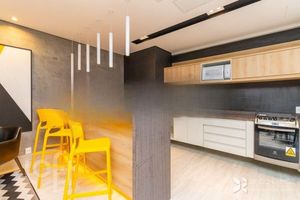 Image 13 - 916818