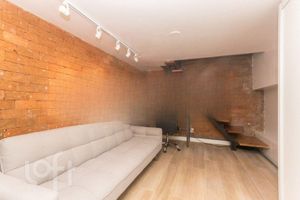 Image 31 - 916847