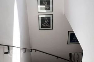 Image 5 - 916850