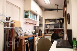 Image 24 - 916850