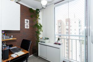 Image 20 - 916853
