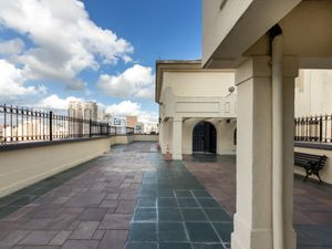 Image 31 - 916855