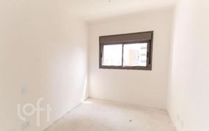 Image 3 - 916871