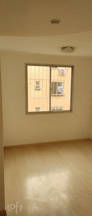 Image 22 - 916877