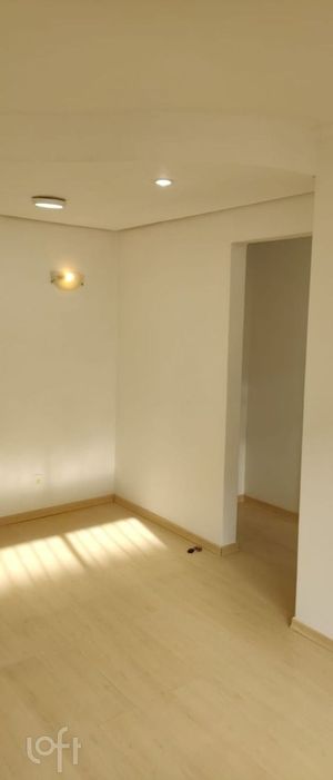 Image 1 - 916877