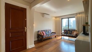 Image 3 - 916888
