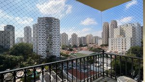 Image 11 - 916888