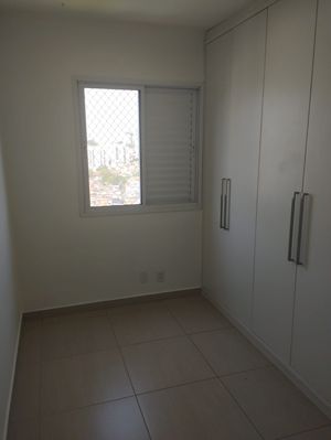 Image 21 - 916897