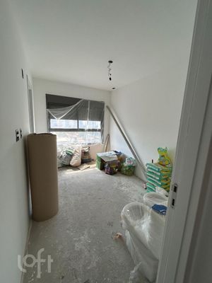 Image 27 - 916914