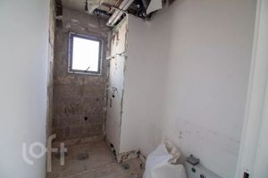 Image 30 - 916914
