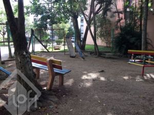 Image 11 - 916915