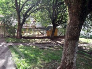 Image 9 - 916915