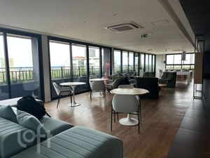 Image 14 - 916917