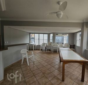 Image 24 - 916920