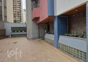 Image 33 - 916920