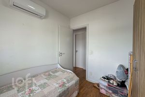 Image 19 - 916924