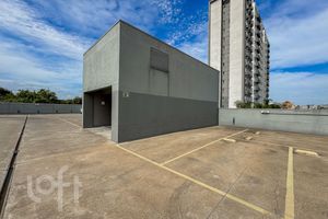 Image 31 - 916924