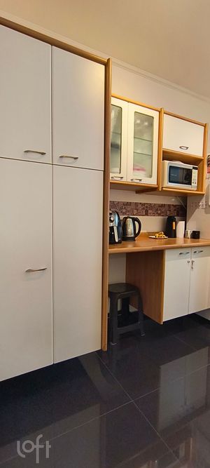 Image 2 - 916930