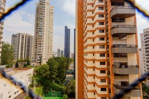 Image 45 - 916930