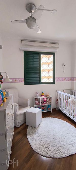 Image 14 - 916930