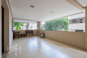 Image 30 - 916931