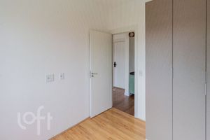 Image 10 - 916932
