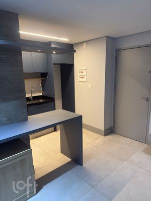 Image 3 - 916946