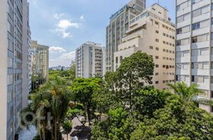 Image 15 - 916961