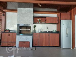 Image 5 - 916968
