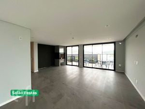 Image 21 - 916982