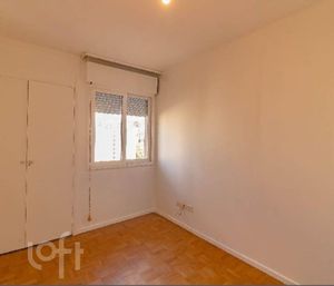 Image 8 - 916985