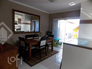 Image 5 - 916997