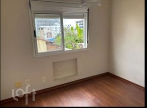 Image 3 - 917002