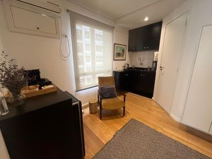 Image 6 - 917025