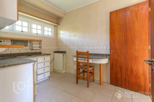 Image 33 - 917028