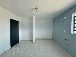 Image 17 - 917030