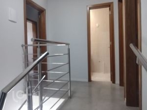 Image 3 - 917041