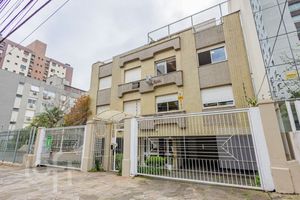 Image 24 - 917046