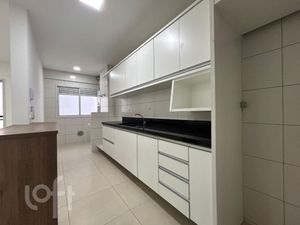 Image 4 - 917058