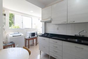 Image 12 - 917063