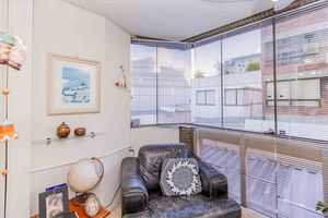 Image 3 - 917079
