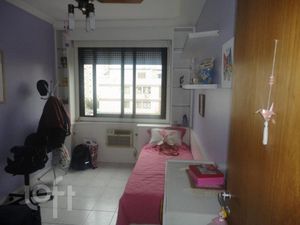 Image 12 - 917088