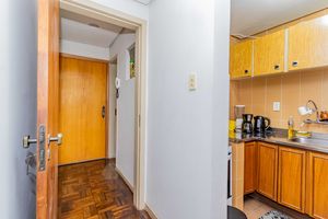 Image 13 - 917098