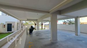 Image 11 - 917109